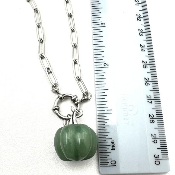 Green Aventurine Gemstone Pumpkin Pendant Necklace Silver Tone 17 Inch - Picture 4 of 7